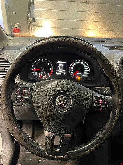 Volkswagen Caddy Maxi 14 of 17
