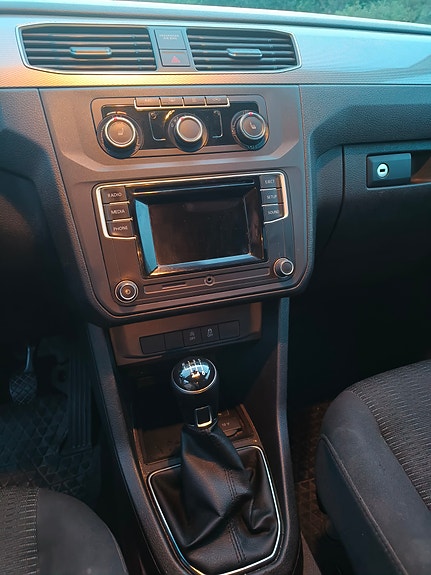 Volkswagen Caddy Maxi 9 of 13