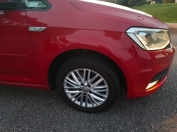 Volkswagen Caddy Maxi 3 of 13