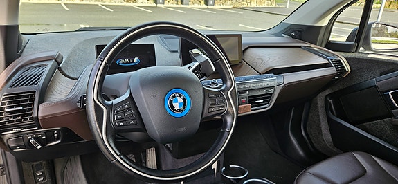 BMW i3 8 of 24