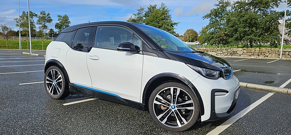 BMW i3 2 of 24