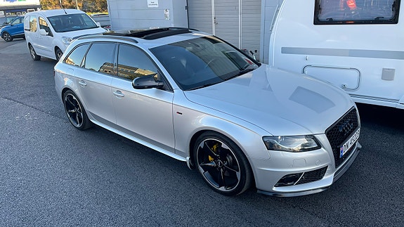 Audi A4 2 of 16