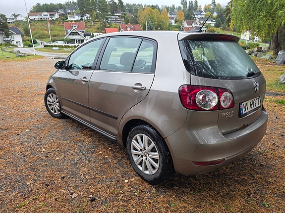 Volkswagen Golf Plus 9 of 14