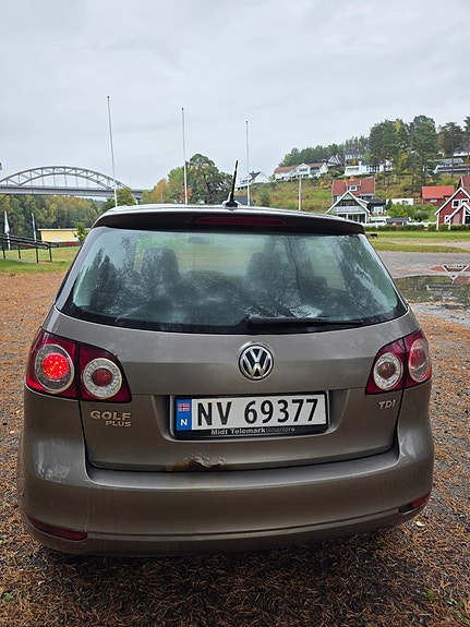 Volkswagen Golf Plus 8 of 14