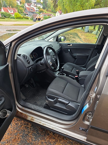 Volkswagen Golf Plus 11 of 14
