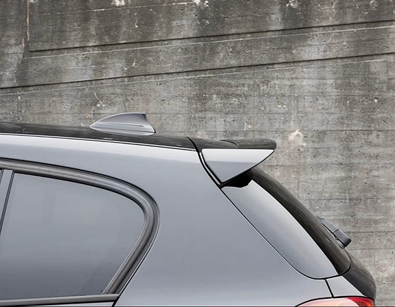 BMW 116i 8 of 26