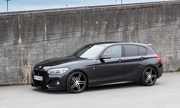 BMW 116i 2 of 26