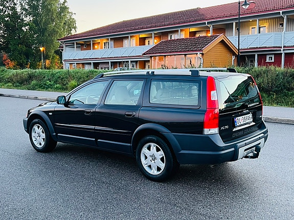 Volvo XC70 5 of 30