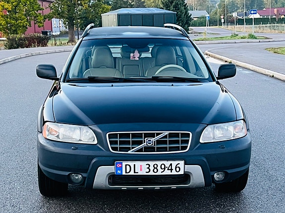 Volvo XC70 8 of 30