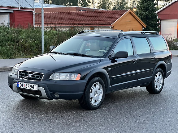 Volvo XC70 7 of 30