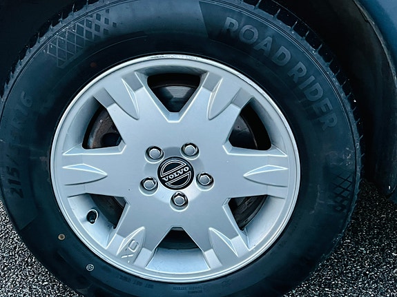 Volvo XC70 23 of 30