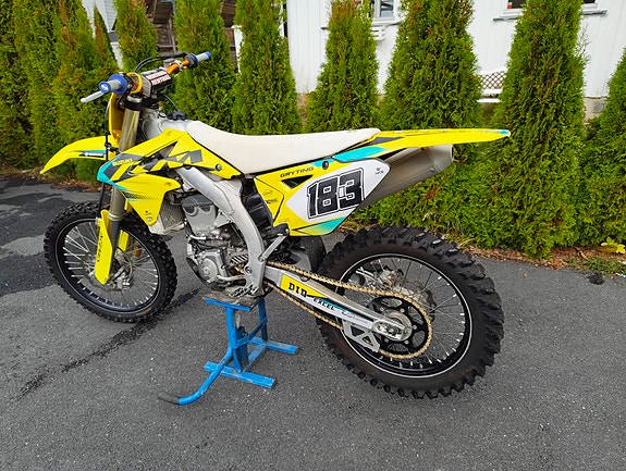 Suzuki RM-Z 450 4 of 16