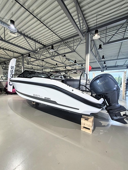 Demobåt Ryds 650 BR med Yamaha 200 hk XSB og mye utstyr! Kun 39 motortimer! 2 of 15
