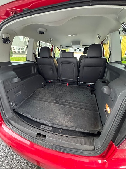 Volkswagen Touran 20 of 28
