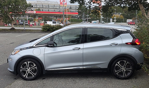 Chevrolet Bolt 4 of 17