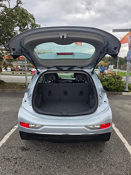 Chevrolet Bolt 14 of 17