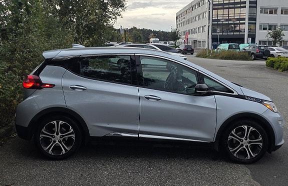 Chevrolet Bolt 3 of 17