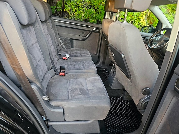 Volkswagen Touran 19 of 30
