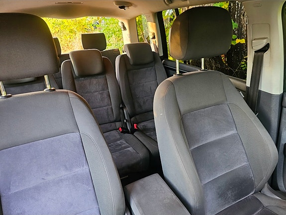 Volkswagen Touran 17 of 30