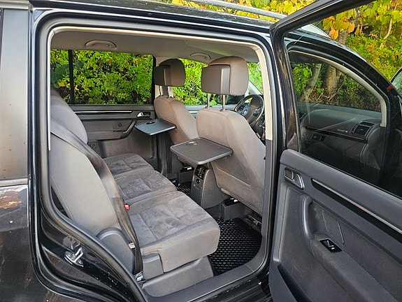 Volkswagen Touran 23 of 30