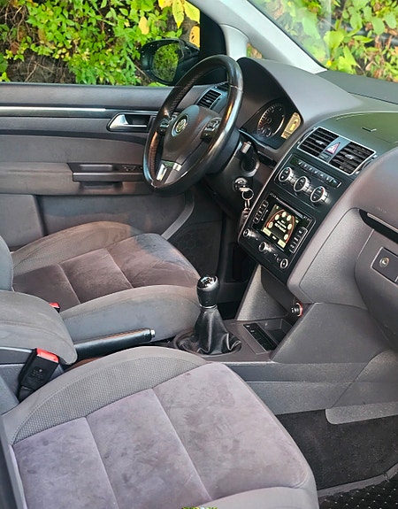 Volkswagen Touran 28 of 30