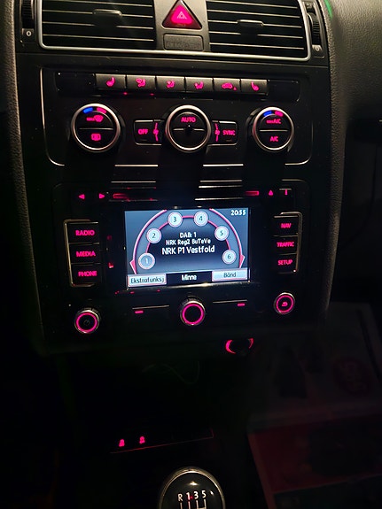 Volkswagen Touran 5 of 30