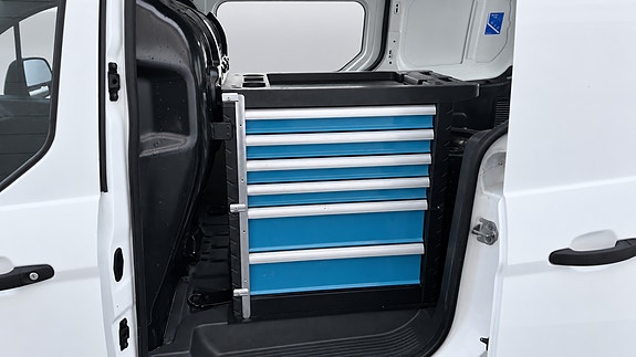Ford Transit Connect 18 of 23