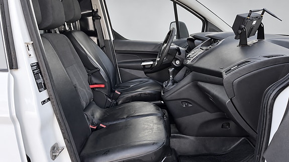 Ford Transit Connect 8 of 23