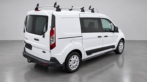 Ford Transit Connect 6 of 23