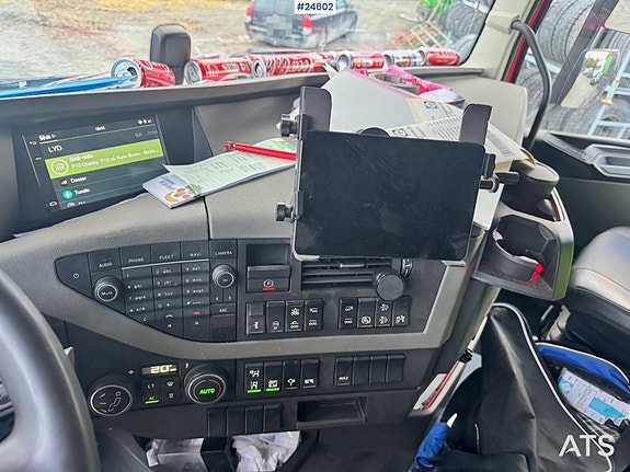 Volvo FH500 8x2 Krokbil – 275 000 km SE VIDEO 26 of 30