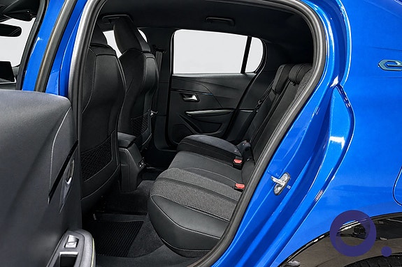 Peugeot e-208 11 of 26
