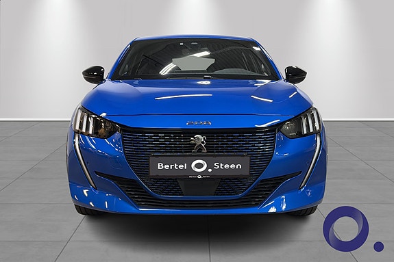 Peugeot e-208 9 of 26