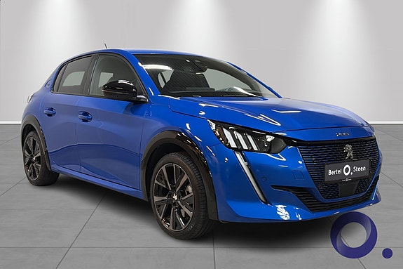 Peugeot e-208 8 of 26
