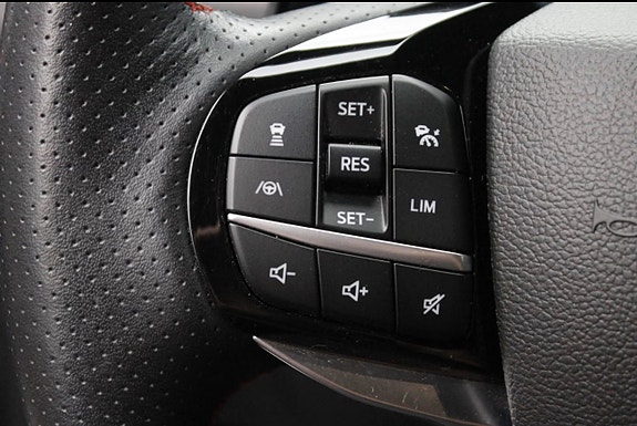 Ford Explorer 17 of 20