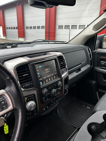 Dodge RAM 14 of 19