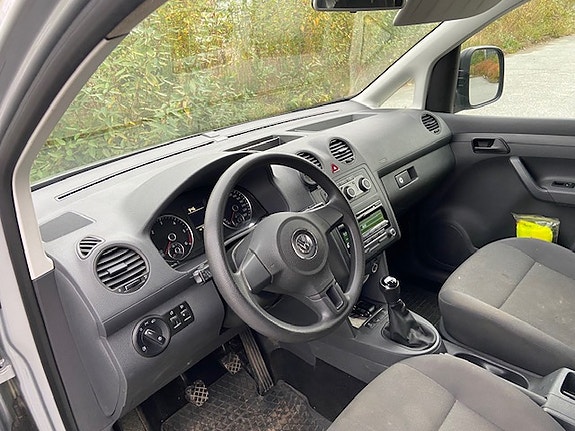 Volkswagen Caddy 10 of 16