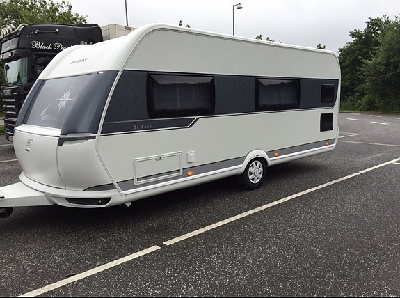 Hobby 560 KMFE De luxe 3 køysenger 3 of 9