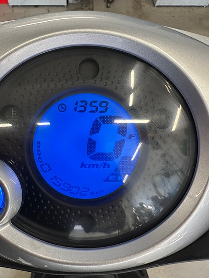 Yamaha Neo's 4 takt vannavkjølt, service 6 of 10