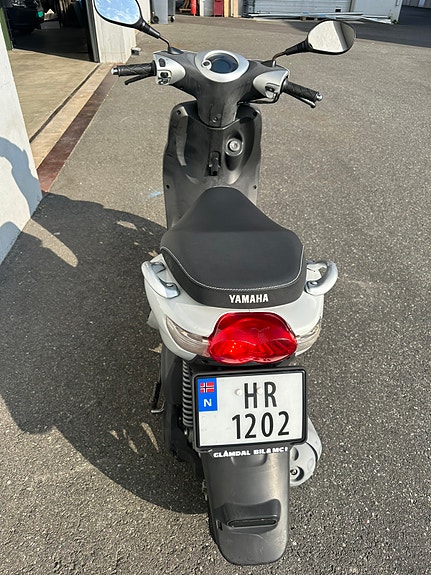 Yamaha Neo's 4 takt vannavkjølt, service 5 of 10