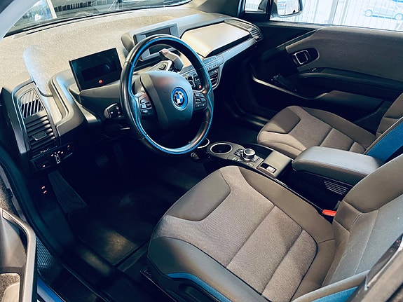 BMW i3 7 of 12