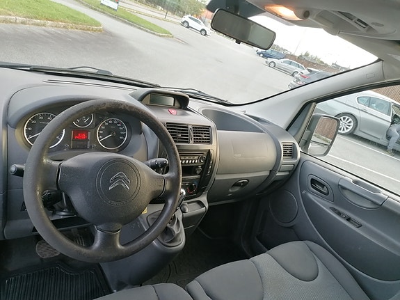 Citroen Jumpy 8 of 12