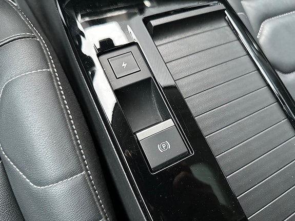 Citroen E-C4 24 of 30