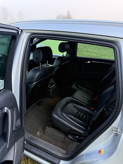 Audi Q7 5 of 6
