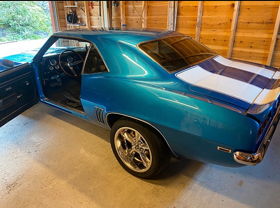 Chevrolet Camaro 13 of 15