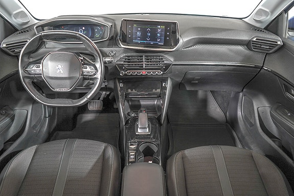 Peugeot e-208 11 of 18