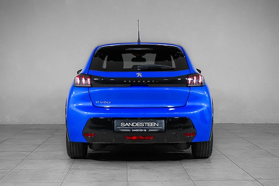 Peugeot e-208 6 of 18