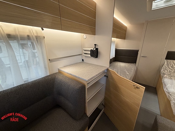 Adria ADORA 613 HT/Endebad / Alde / Fabrikk Ny 14 of 21