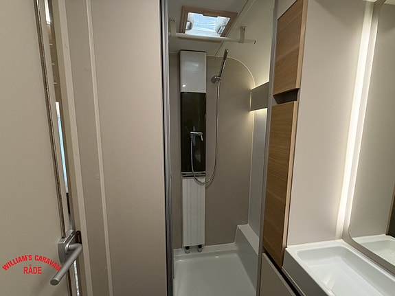 Adria ADORA 613 HT/Endebad / Alde / Fabrikk Ny 17 of 21