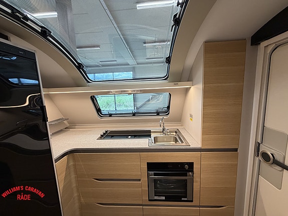 Adria ADORA 613 HT/Endebad / Alde / Fabrikk Ny 9 of 21