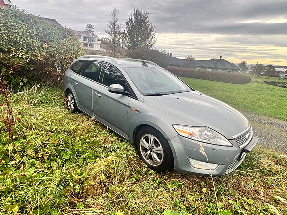 Ford Mondeo 27 of 30